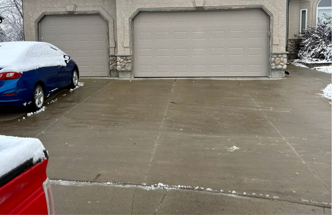 Snow removed from walkway